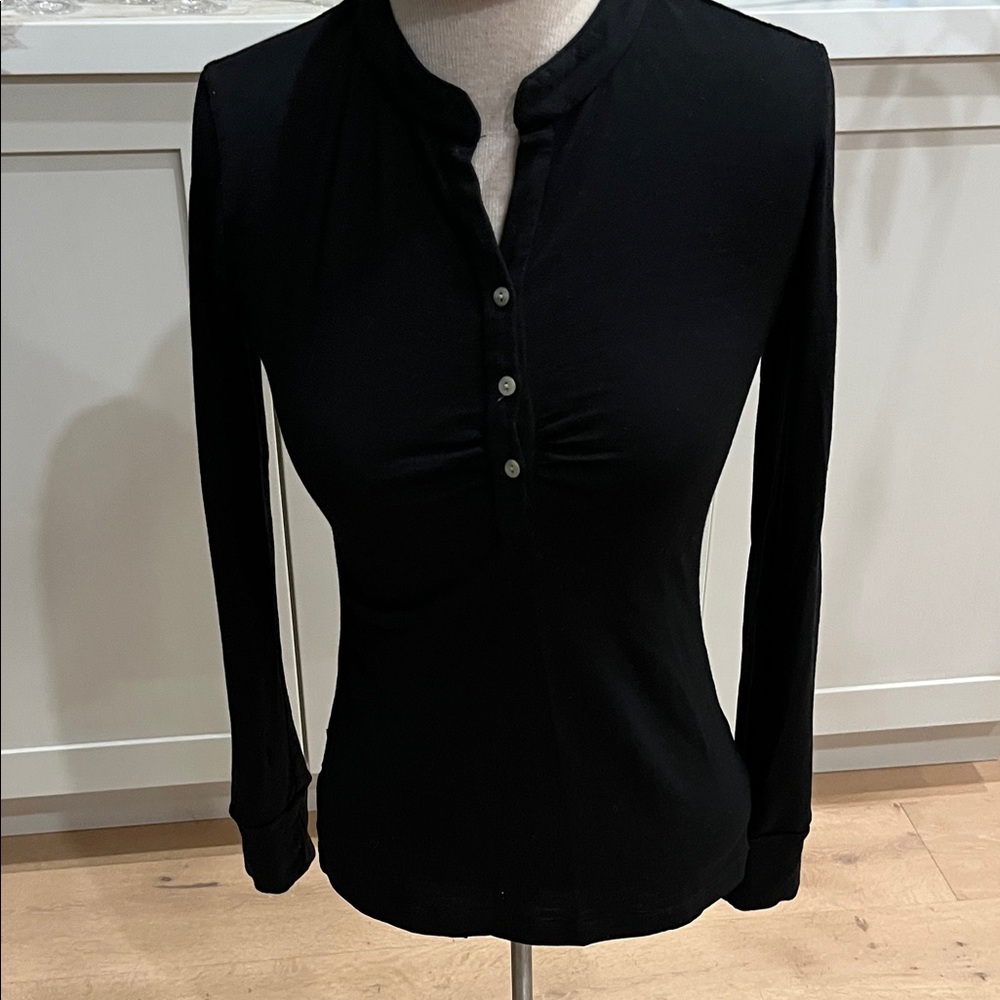 Icebreaker Black 1/4 Button Down Women's Sweater